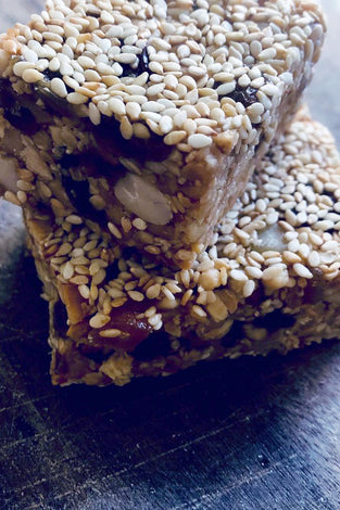 AUSTRALIAN HEALTHY NUT SLICE