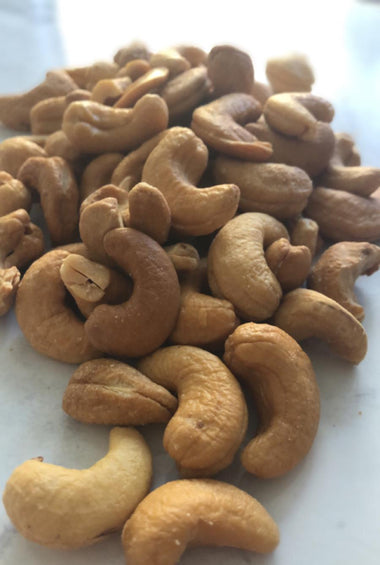 SALTED ROASTED CASHEWS