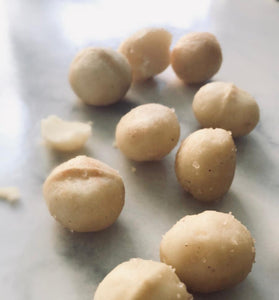 AUSTRALIAN SALTED MACADAMIA