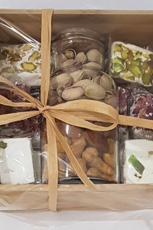MIX NUTS GIFT HAMPERS